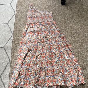 Floral One-Shoulder Maxi Skirt with dual pockets